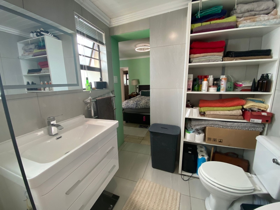 To Let 2 Bedroom Property for Rent in Table View Western Cape